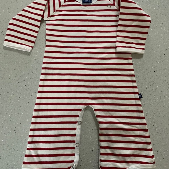 One piece snap baby outfits, great for holiday - Picture 1 of 2